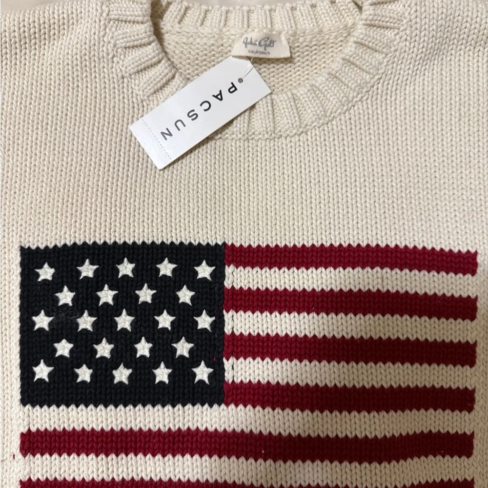 Brandy Melville Nico Flag Sweater - Picture 2 of 4